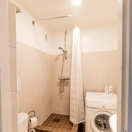 Kreutzwaldi 17 브루