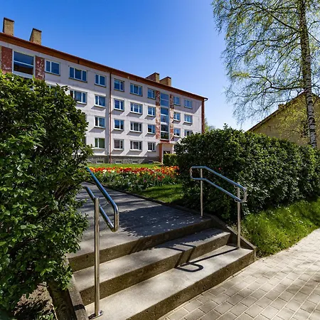 아파트 Kreutzwaldi 17 *